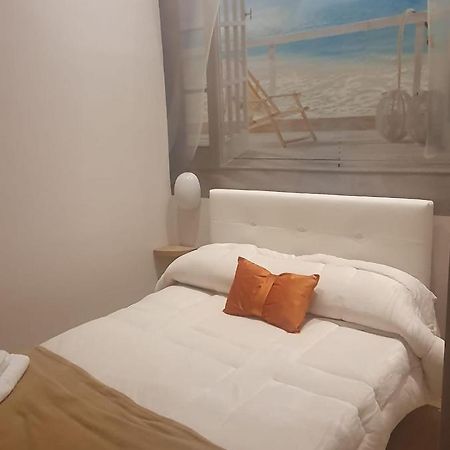 Venezia Rooms เนเปิลส์ ภายนอก รูปภาพ