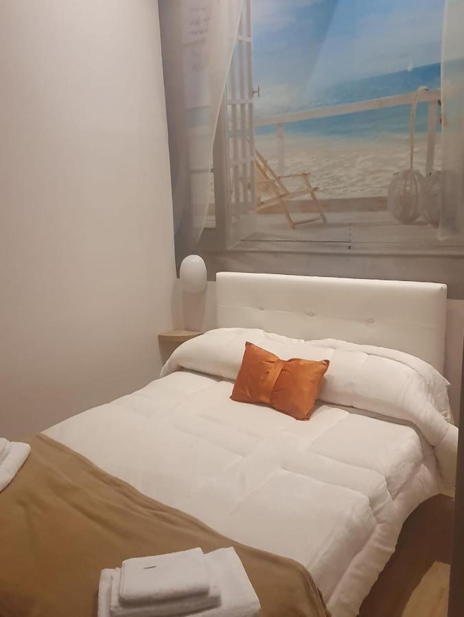 Venezia Rooms เนเปิลส์ ภายนอก รูปภาพ