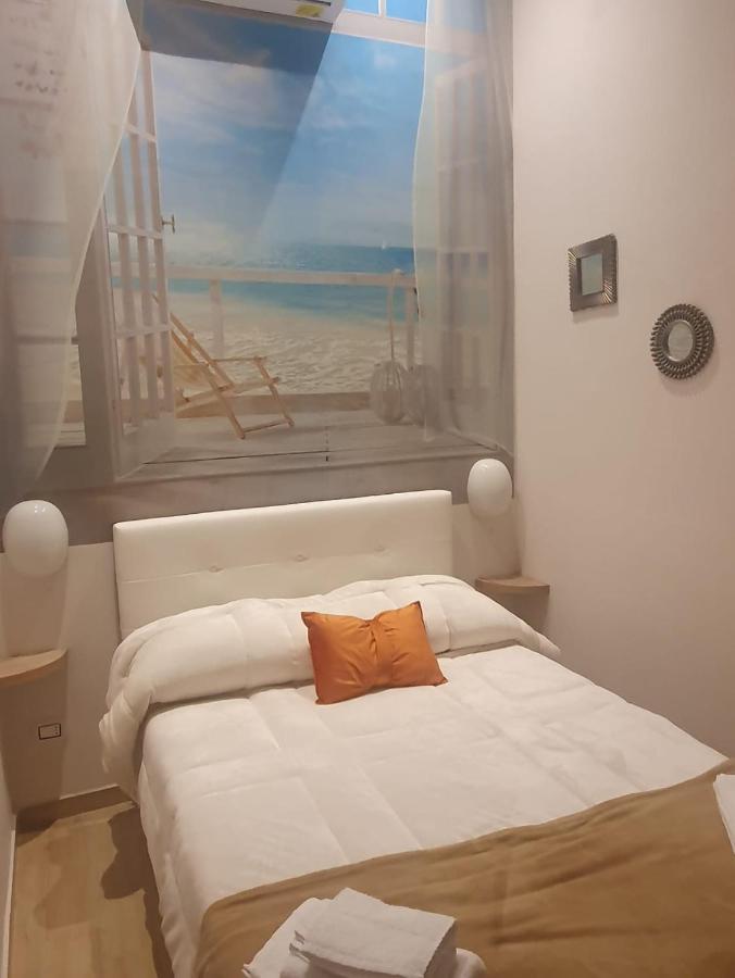 Venezia Rooms เนเปิลส์ ภายนอก รูปภาพ